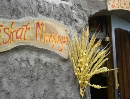 Askat Menjangan Guest House